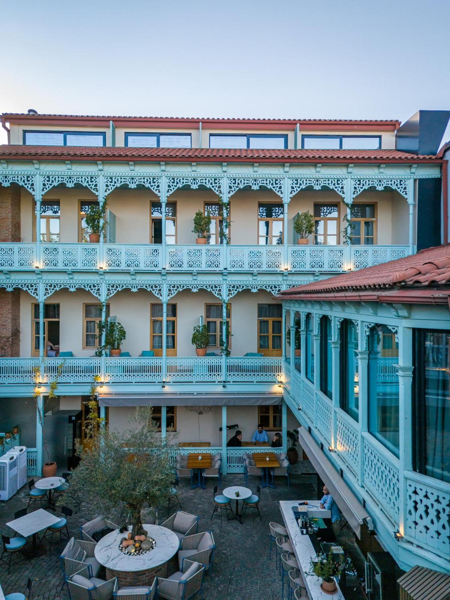 The Blue Fox Hotel Tbilisi Buitenkant foto